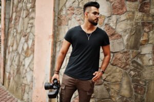 Read more about the article Men’s Solid Black T-Shirt – The Ultimate Everyday Essential for Men